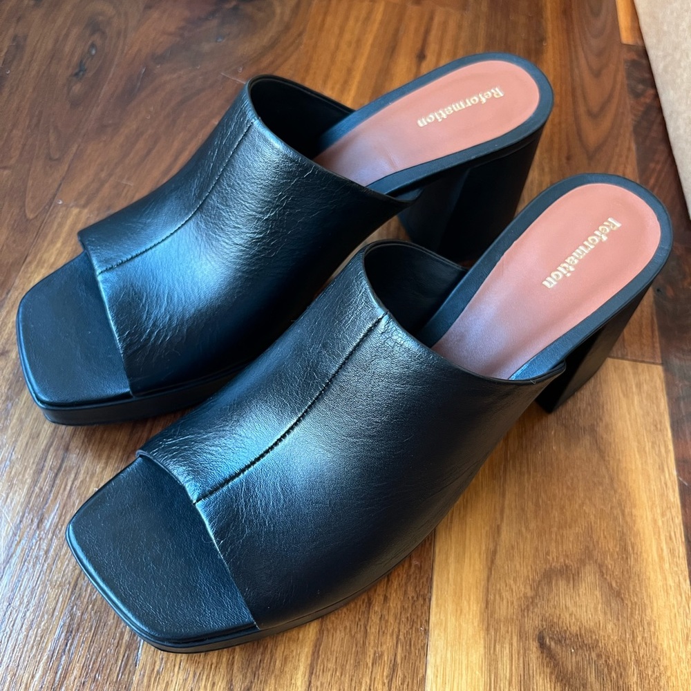 Reformation Mia Platform Sandal, Size 8